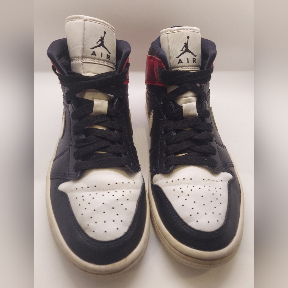 JORDAN 1 Mid "Noble Red" Women's 7 1/2 - Picture 2 of 6
